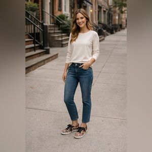 Dirty Laundry Velvet Floral Sneakers/shoes Women Size 8  Black Satin Shoe Laces